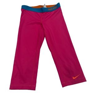 nike pro compression  Leggings capris Dri- Fit women’s size small Pink